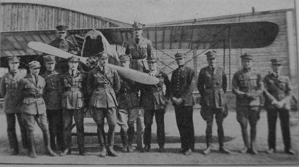 7 eskadra myśliwska im. Tadeusza Kościuszki we wrześniu 1920 we Lwowie, jej dowódcą krótko był Ludomił Rayski.