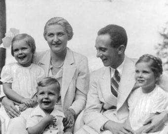 Na pierwszy rzut oka tworzyli małżeństwo idealne. Jednak prawda o życiu prywatnym Josepha Goebbelsa i jego żony wyglądała zgoła inaczej.