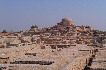 Ponad 5 tysięcy lat temu w dolinie Indusu wyrastały niezwykłe miasta.