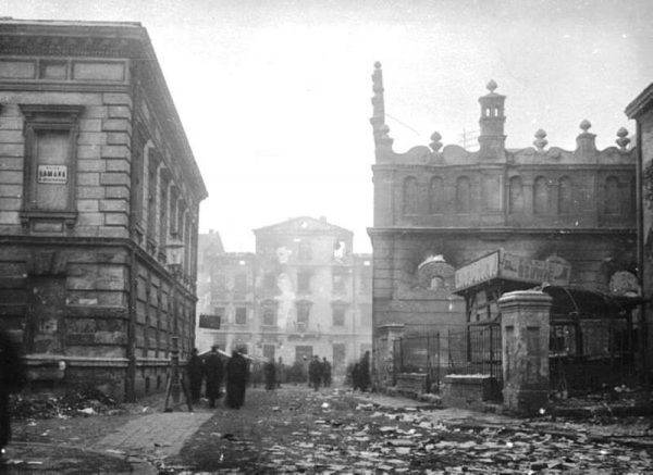 Żydowska dzielnica we Lwowie po pogromie