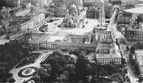 Zdjęcie lotnicze pałacu Saskiego i okolic z około 1919 roku