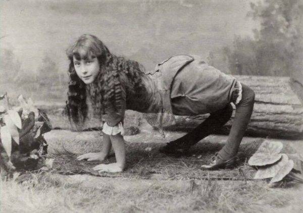 Ella Harper robiła karierę jako Dziewczyna Wielbłąd w XIX-wiecznych cyrkach osobliwości
