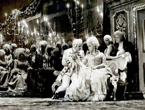 Tragiczne życie Adrienne Lecouvreur stało się kanwą sztuki teatralnej i opery
