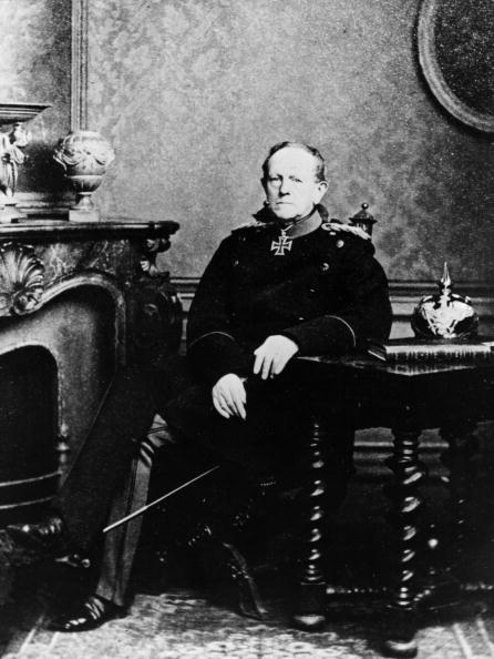 Helmuth von Moltke na polecenie Bismarcka przeprowadził gruntowną przebudowę sił zbrojnych Prus.