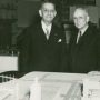 Admirał William H. Standley (z prawej) w trakcie zwiedzania Wystawy Światowej w Nowym Jorku (1940 r.). Wygląda na zadowolonego z życia. Wtedy jeszcze nie wiedział, co będzie go czekać w Moskwie.